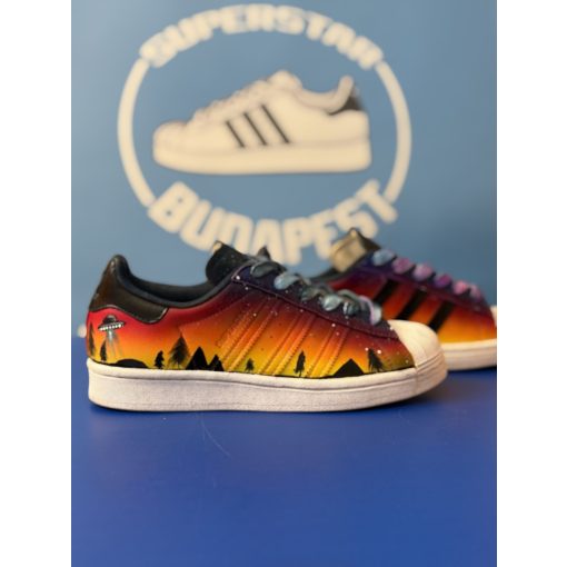 Adidas Superstar x UFO