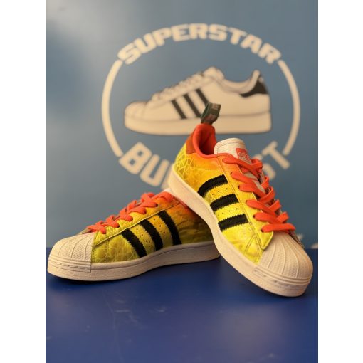 Adidas Superstar x freestyle