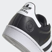Adidas Superstar - Vegan black