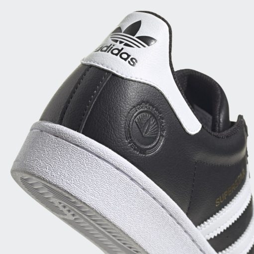 Adidas Superstar - Vegan black